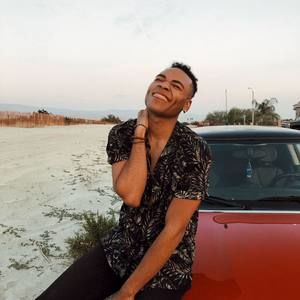 Meet your Posher, Quincy